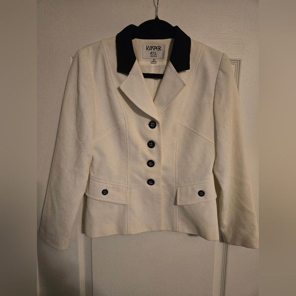 Jacket - Picture 1 of 5